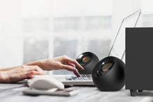 Görseli Galeri görüntüleyiciye yükleyin, Creative Pebble Plus 2.1 35W Multimedya Stereo Hoparlör Seti - Siyah