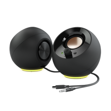 Görseli Galeri görüntüleyiciye yükleyin, Creative Pebble SE - USB-C - 16W Multimedya Stereo Hoparlör Seti - RGB Aydınlatmalı - Siyah